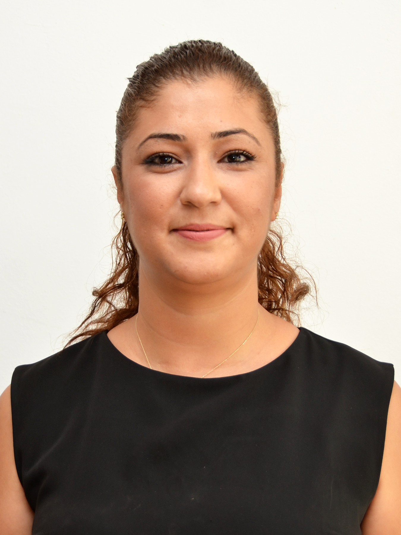 İLKNUR DİZDAR