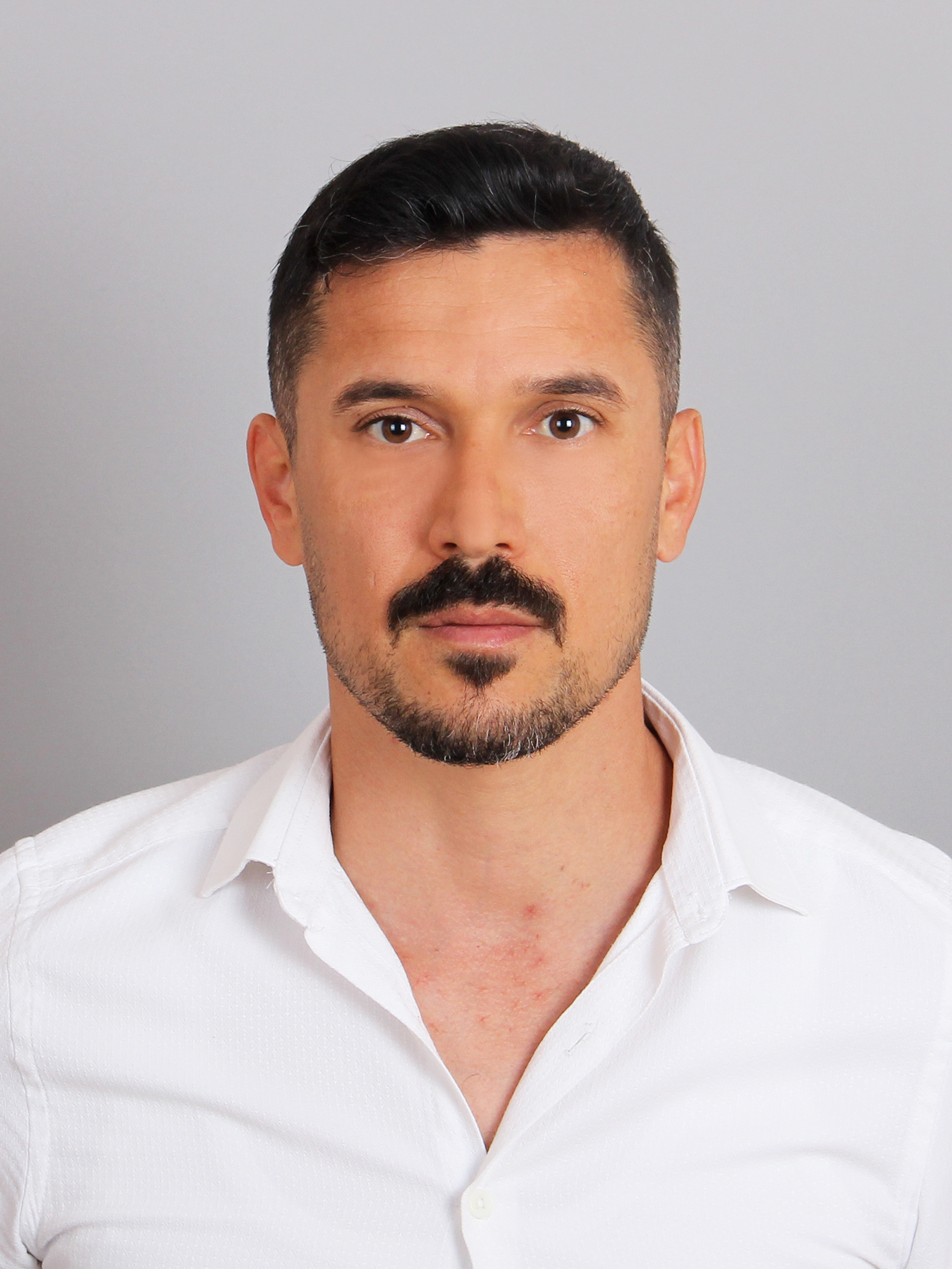 KAMİL UZ